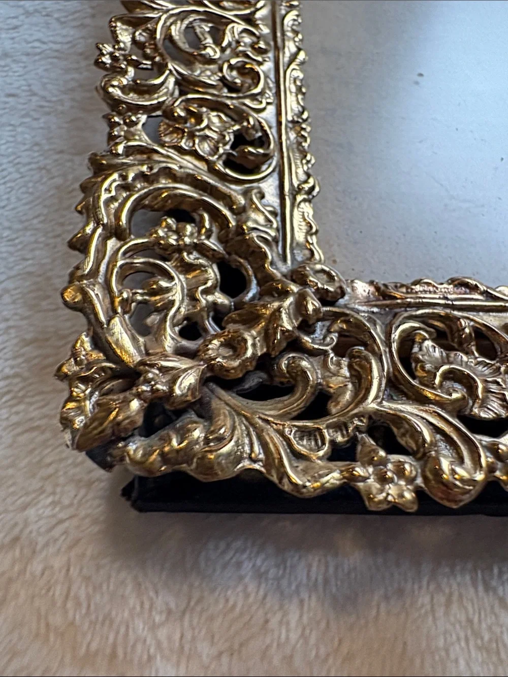 VTG Hollywood Regency Gold Filigree Picture Frame – Mid-Century Ornate Openw